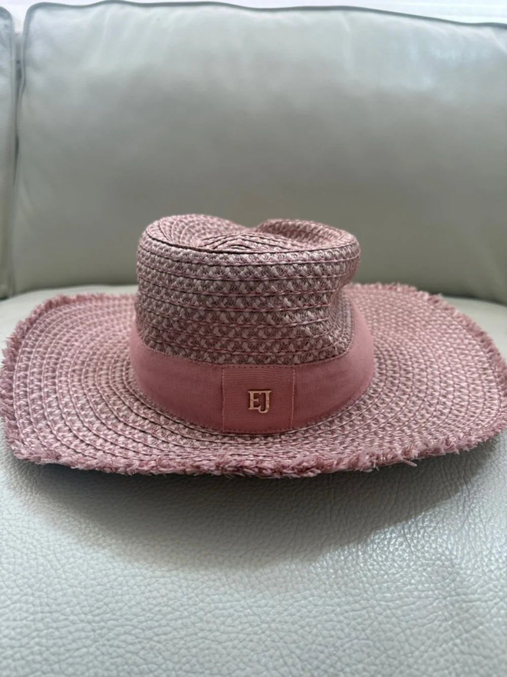 NEW Eric Javits Look Again Packable Blush Fedora
